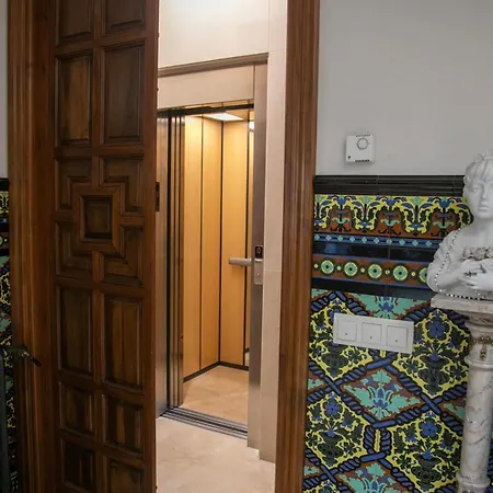 Andalusian Palace Bed and breakfast