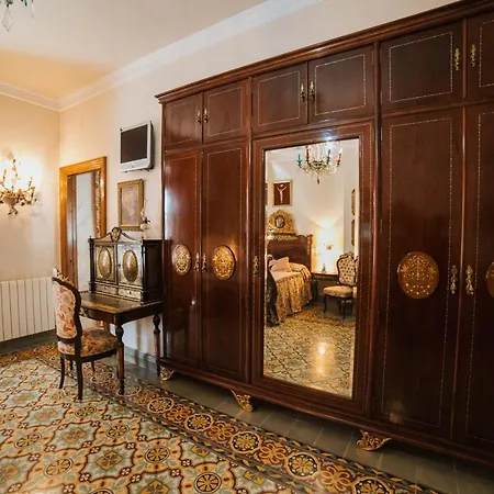 Bed & Breakfast Andalusian Palace *